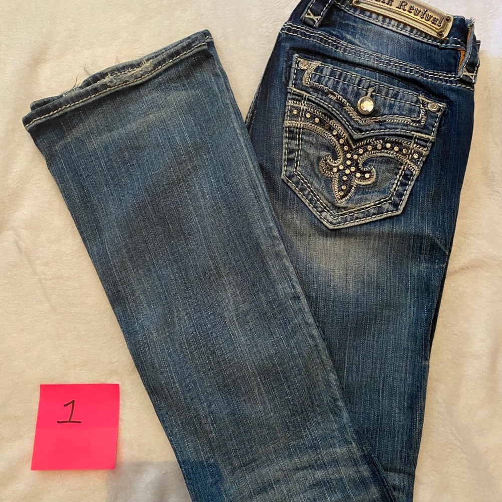 ✨Rock Revival Women’s Bootcut Size 25 Jeans✨